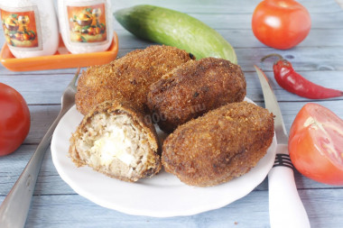 Minced pork cutlets with chopped egg inside