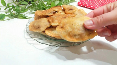 Chicken liver in batter with soy sauce