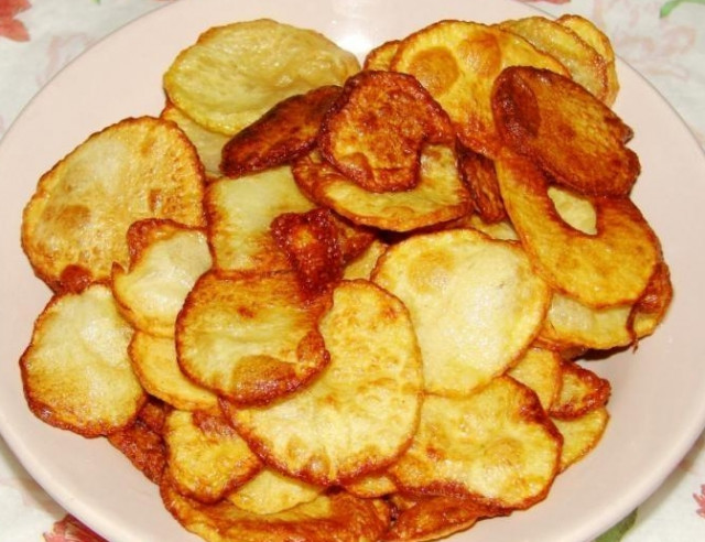 Homemade potato chips