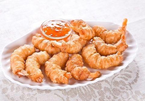 Shrimp in dough with Thai sauce