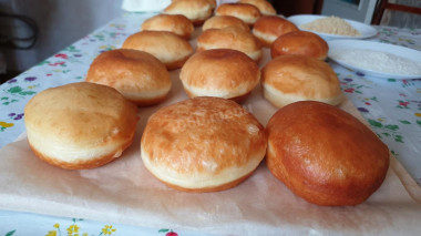 Berliners with boiled condensed milk chocolate coconut chips