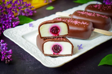 Popsicle Cheesecake on a stick