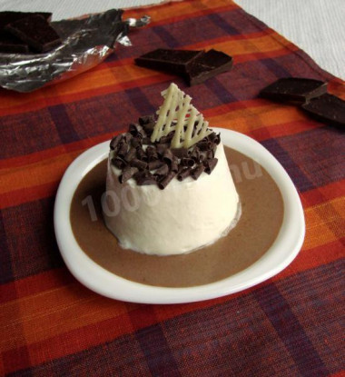 Cottage cheese mousse with chocolate jelly