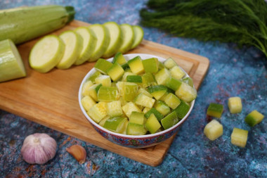 How to freeze zucchini for winter