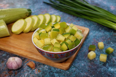 How to freeze zucchini for winter