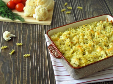 Pasta with cauliflower