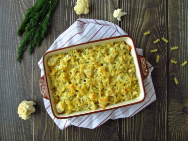 Pasta with cauliflower