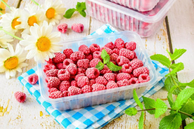 Raspberries frozen for winter