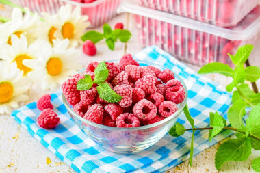 Raspberries frozen for winter