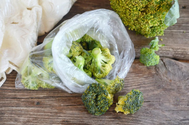 How to freeze broccoli for winter at home