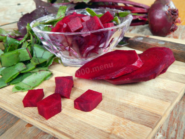 How to freeze raw beets and beetroot winter tops