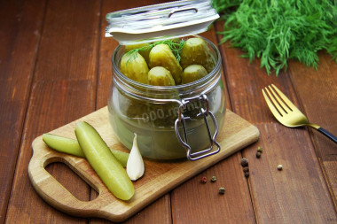 Crispy pickles for winter without vinegar