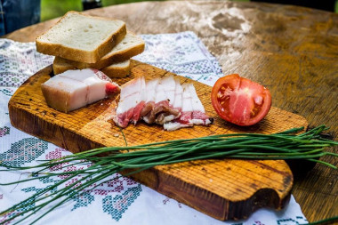 Salting of lard in brine