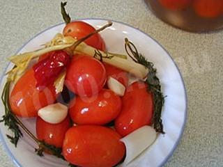 Tomatoes, salted with dry salt