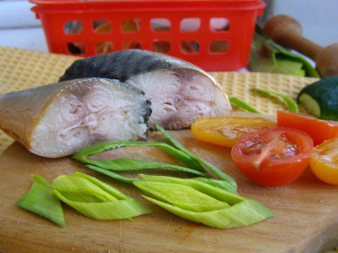 Mackerel in a bottle in onion husks