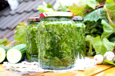 Cucumbers in their own juice for winter