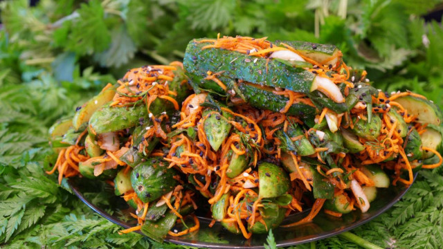 Snack cucumbers with mouth-watering filling