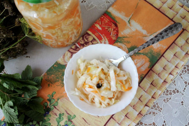 Cabbage in liter cans for winter