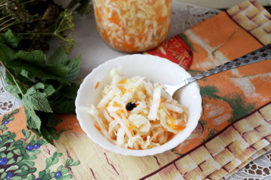 Cabbage in liter cans for winter