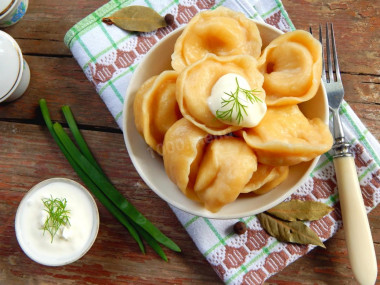 Dumplings with cabbage