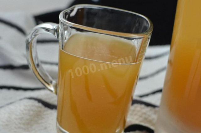 Birch sap kvass with honey