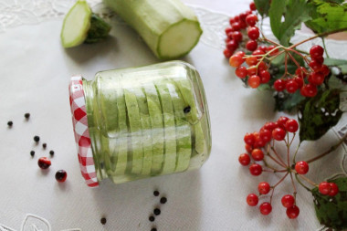 Pickled zucchini slices for winter