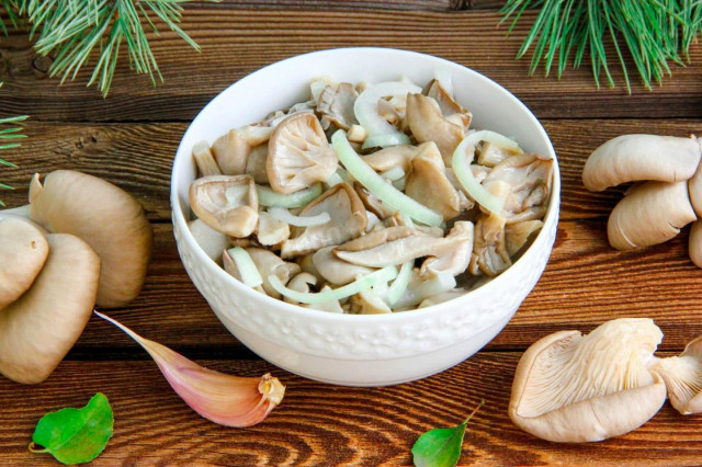 Pickled oyster mushrooms