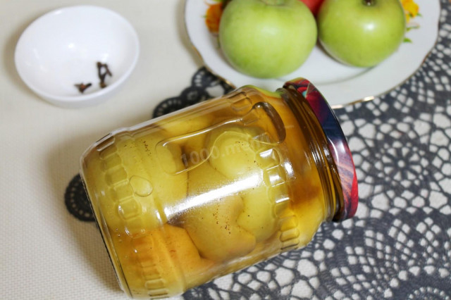 Pickled apples for winter