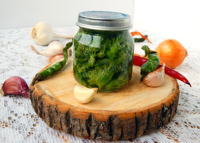 Pickled broccoli for winter