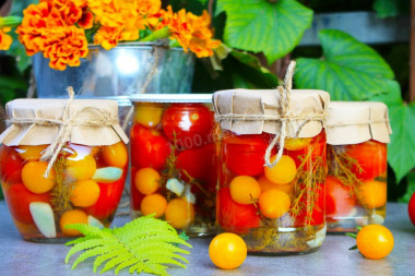 Pickled cherry tomatoes for winter without sterilization