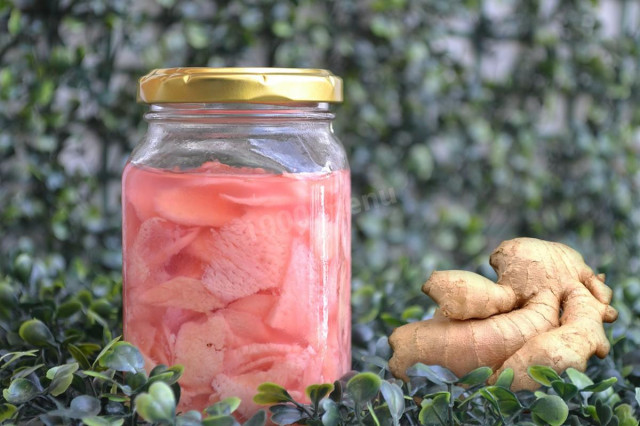 Pickled ginger for winter