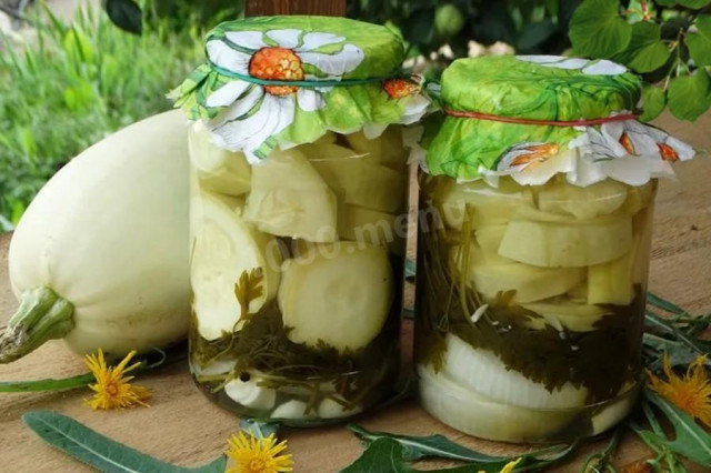 Pickled zucchini with aspirin