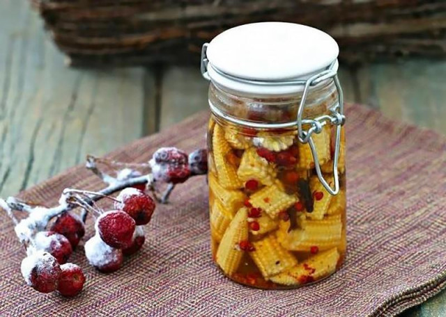 Pickled mini corn for winter