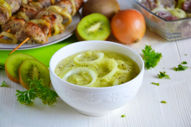 Kiwi marinade for barbecue