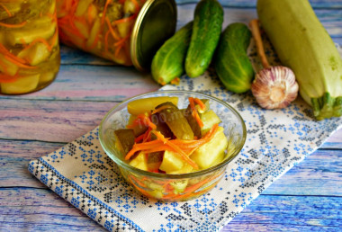 Zucchini salad with cucumbers for winter