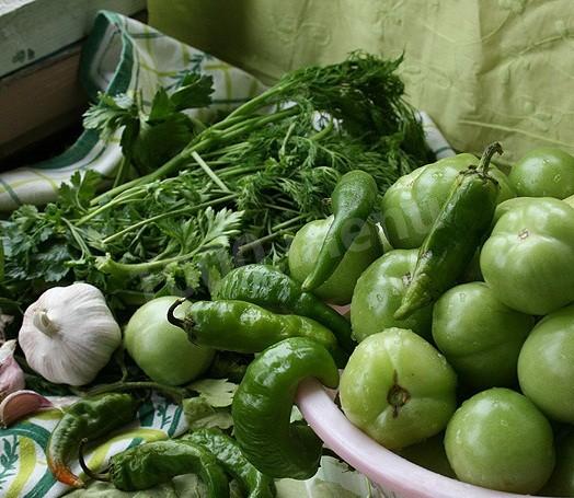 Green tomatoes in Georgian