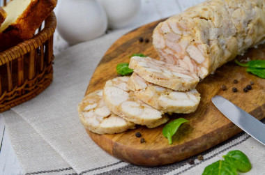 Chicken roll in a slow cooker