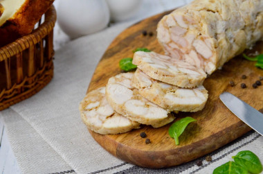 Chicken roll in a slow cooker