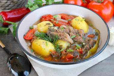 Hashlama with potatoes