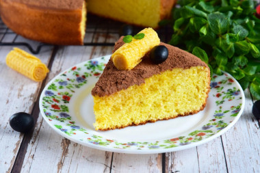 Sponge cake in a frying pan without ovens