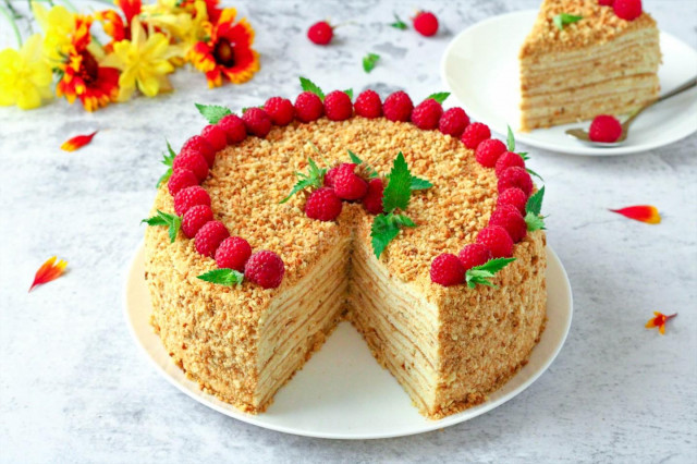 Honey cake in a frying pan