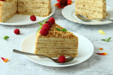 Honey cake in a frying pan