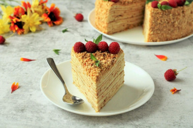 Honey cake in a frying pan