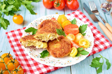 Chicken cutlets with zucchini