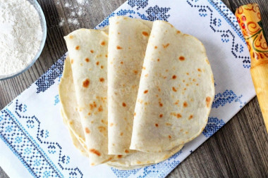 Tortillas without eggs on water