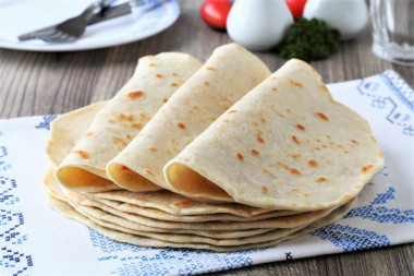 Tortillas without eggs on water