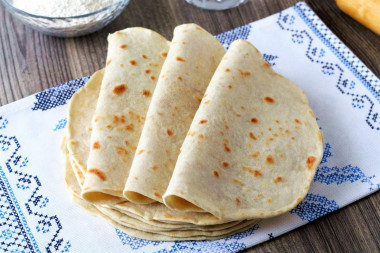 Tortillas without eggs on water