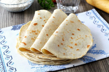 Tortillas without eggs on water