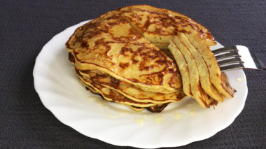 Banana pancakes without sugar