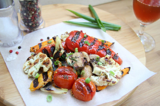 Vegetables on a homemade electric grill